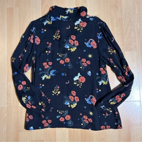 Modcloth Classic Captivation Wizard of Oz Print Button Down Blouse Medium - Picture 5 of 9